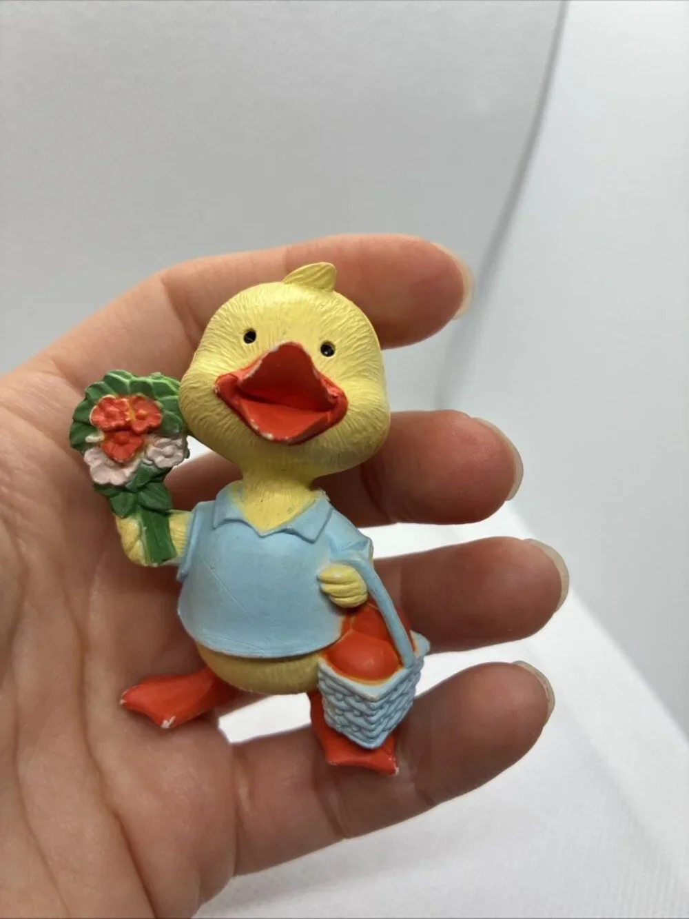 Vintage Duck Figurine Flowers Basket Resin Collectible Spring Easter Decor